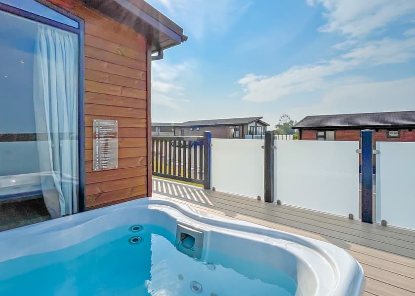 Simba Lodge | Folly Farm Holiday Park, Kilgetty