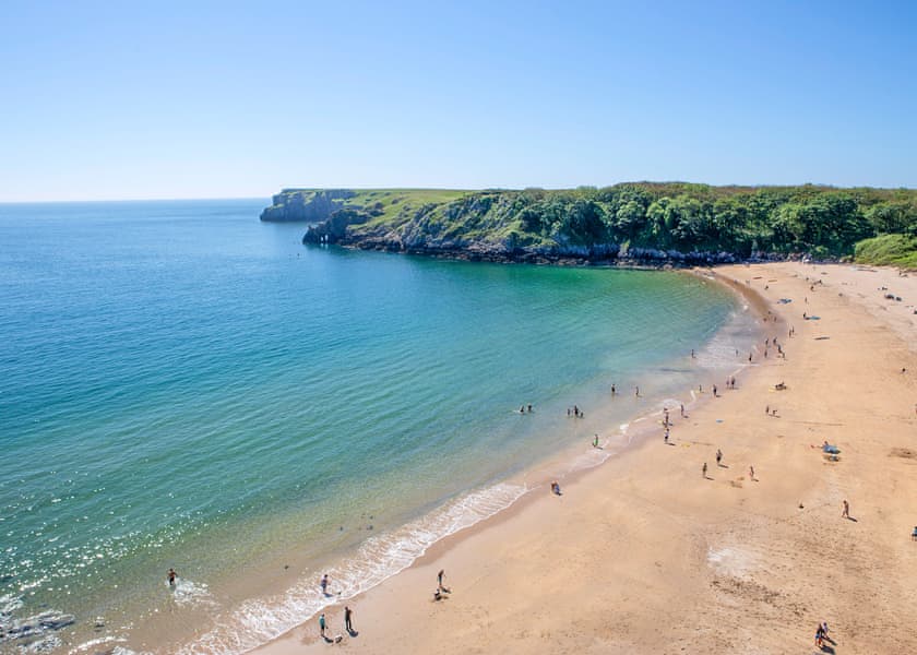 Barafundle Bay 17 Miles Away | Folly Farm Holiday Park, Kilgetty