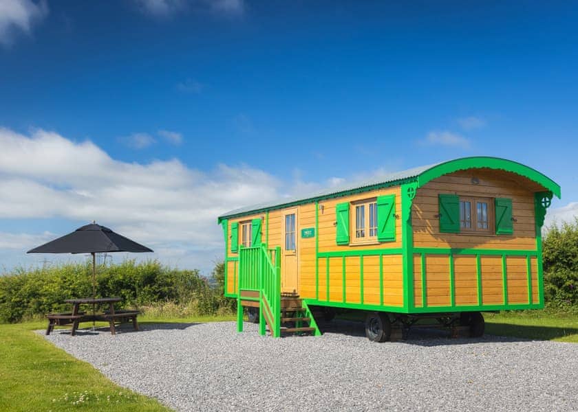 Showman’s Wagons - Folly Farm Holiday Park, Kilgetty
