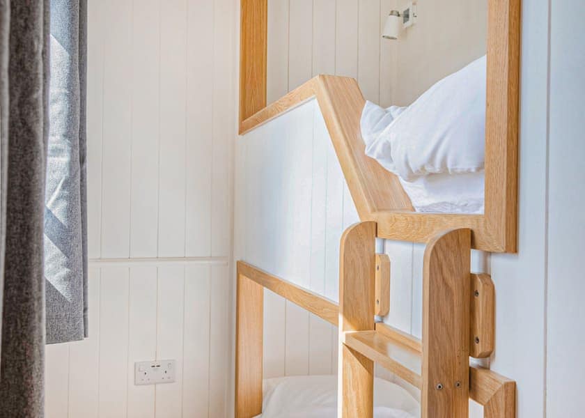 Showman’s Wagons - Folly Farm Holiday Park, Kilgetty