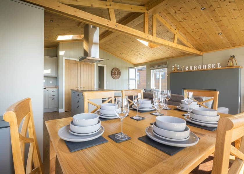 Fairground Lodge (Sleeps 6) - Folly Farm Holiday Park, Kilgetty