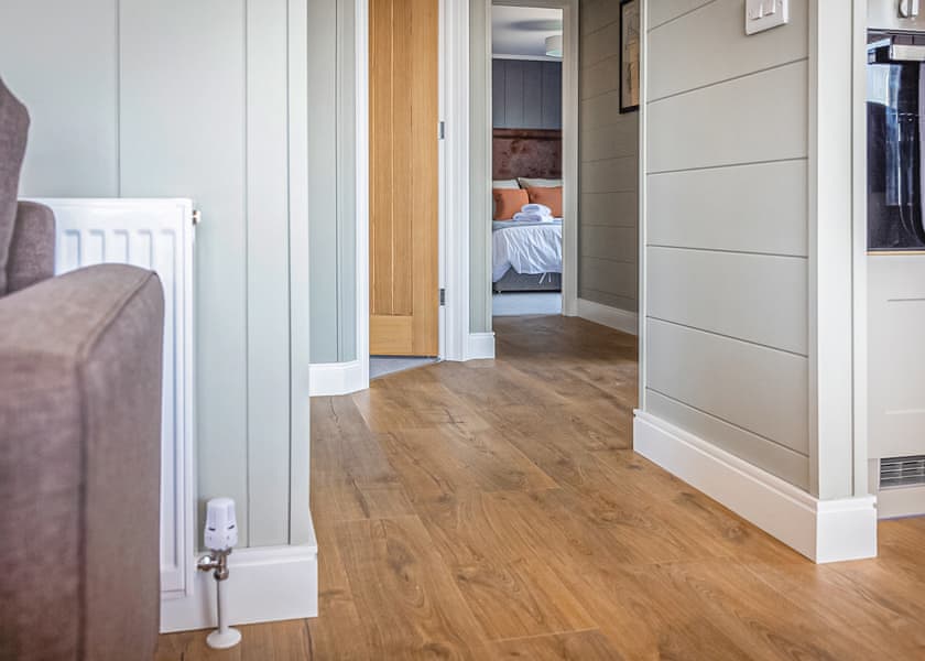 Fairground Lodge (sleeps 4) - Folly Farm Holiday Park, Kilgetty