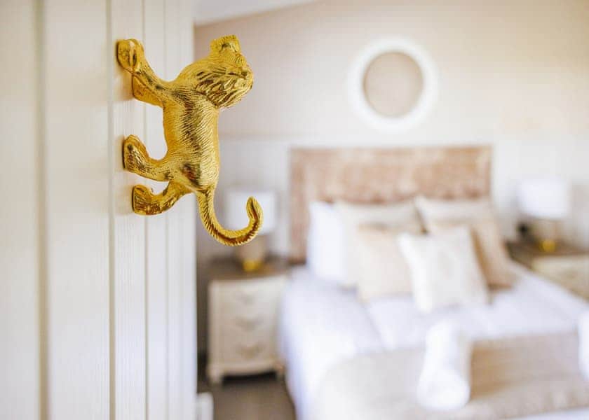 Simba Lodge - Folly Farm Holiday Park, Kilgetty