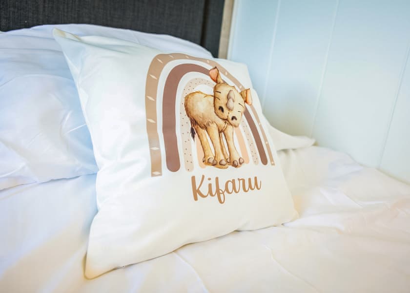 Kifaru Lodge - Folly Farm Holiday Park, Kilgetty