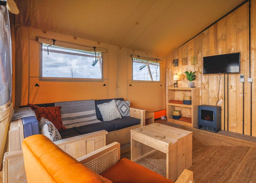 Twiga Tent - Folly Farm Holiday Park, Kilgetty