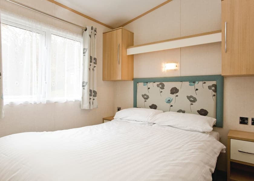 Comfort Plus Caravan 4 - Finlake Resort & Spa, Chudleigh, Newton Abbot
