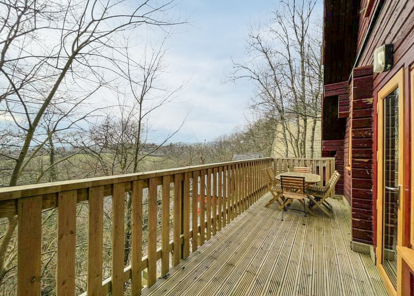 Traditional Woodland Lodge 6 - Finlake Resort & Spa, Chudleigh, Newton Abbot