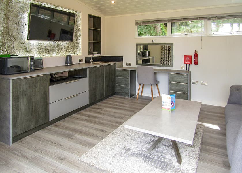 Luxury Suite Hot Tub - Finlake Resort & Spa, Chudleigh, Newton Abbot