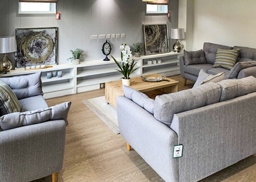 Comfort Plus Lodge Hot Tub 6 - Finlake Resort & Spa, Chudleigh, Newton Abbot