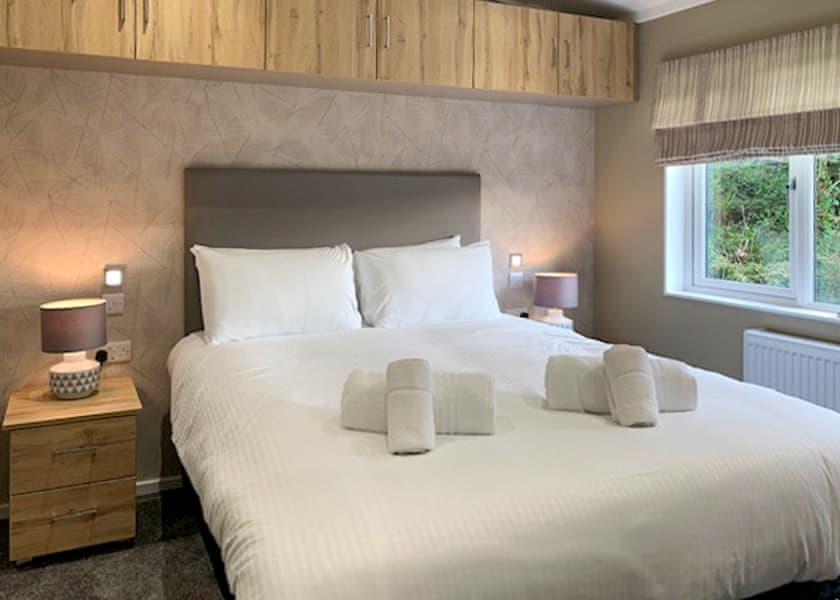 Comfort Plus Lodge Hot Tub 6 - Finlake Resort & Spa, Chudleigh, Newton Abbot