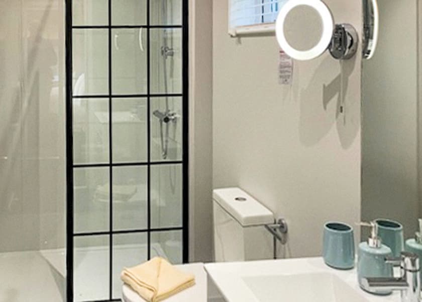 Comfort Plus Lodge Hot Tub 6 - Finlake Resort & Spa, Chudleigh, Newton Abbot