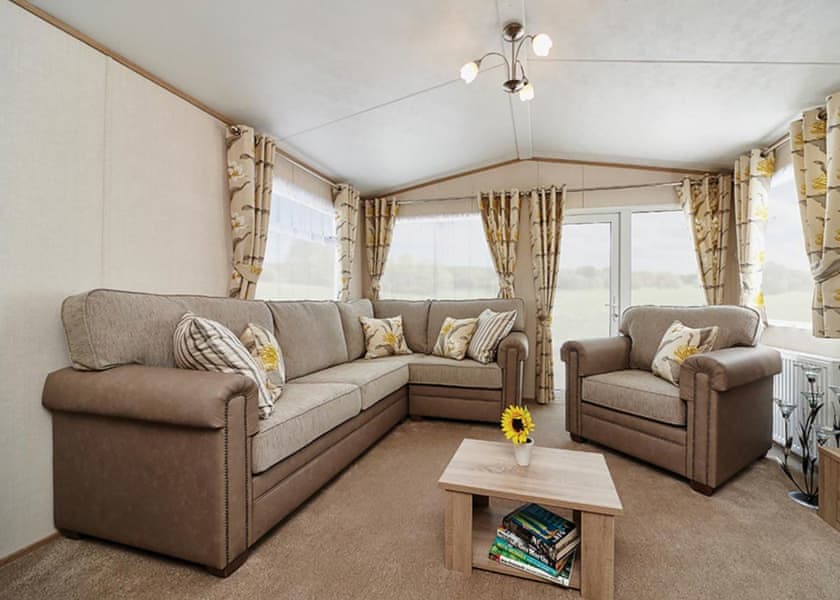 Classic Caravan 4 Hot Tub - Finlake Resort & Spa, Chudleigh, Newton Abbot