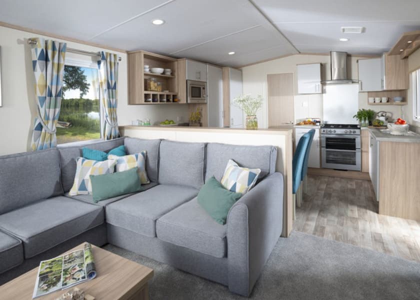 Classic Caravan 4 Hot Tub - Finlake Resort & Spa, Chudleigh, Newton Abbot