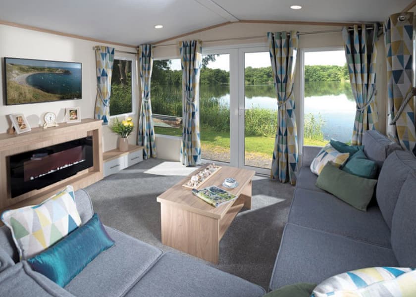 Classic Caravan 4 Hot Tub - Finlake Resort & Spa, Chudleigh, Newton Abbot