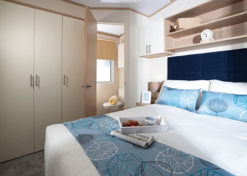 Classic Caravan 4 Hot Tub - Finlake Resort & Spa, Chudleigh, Newton Abbot