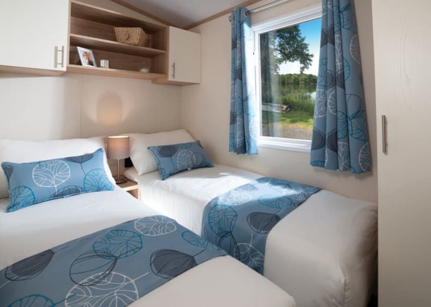 Classic Caravan 4 Hot Tub - Finlake Resort & Spa, Chudleigh, Newton Abbot