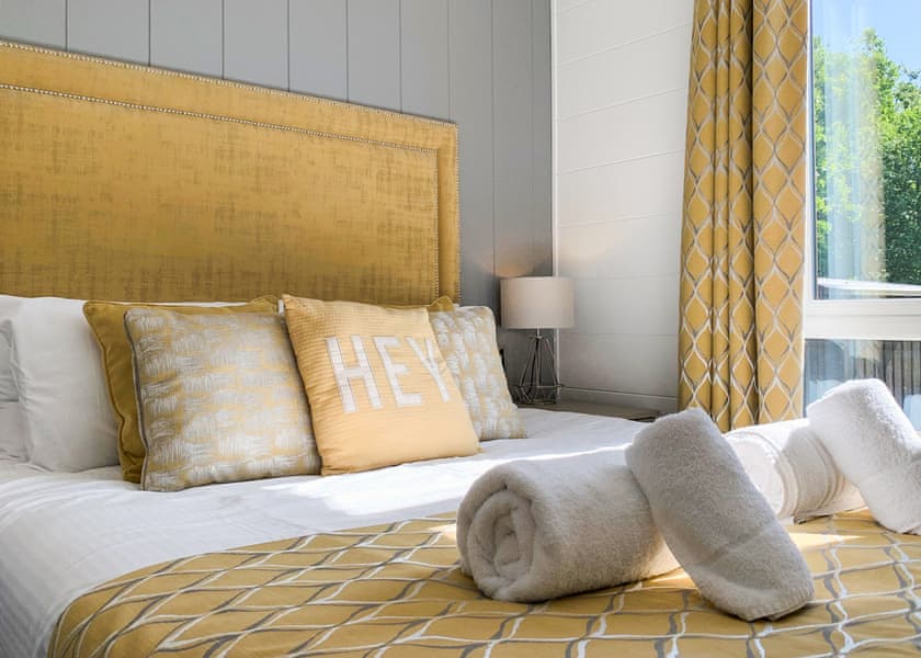 Luxury Holiday Home 4 Hot Tub - Finlake Resort & Spa, Chudleigh, Newton Abbot