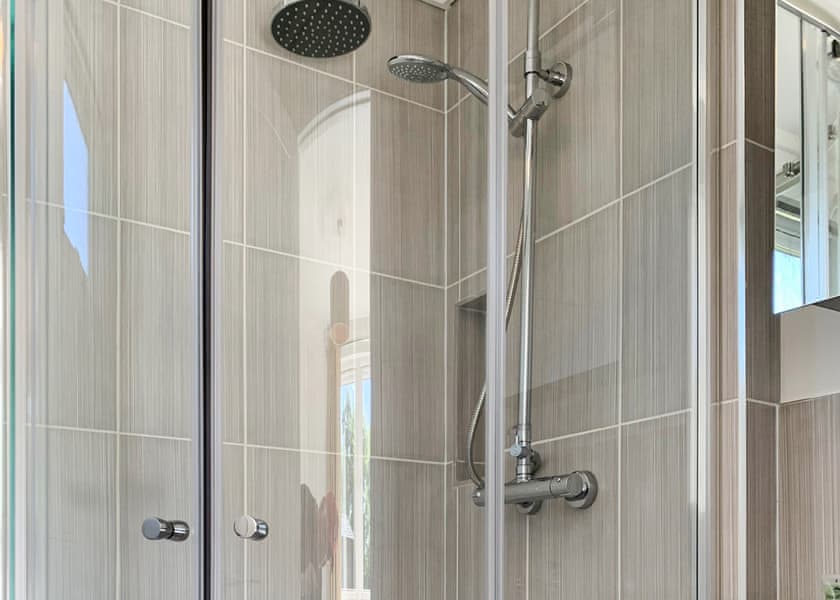 Luxury Holiday Home 4 Hot Tub - Finlake Resort & Spa, Chudleigh, Newton Abbot