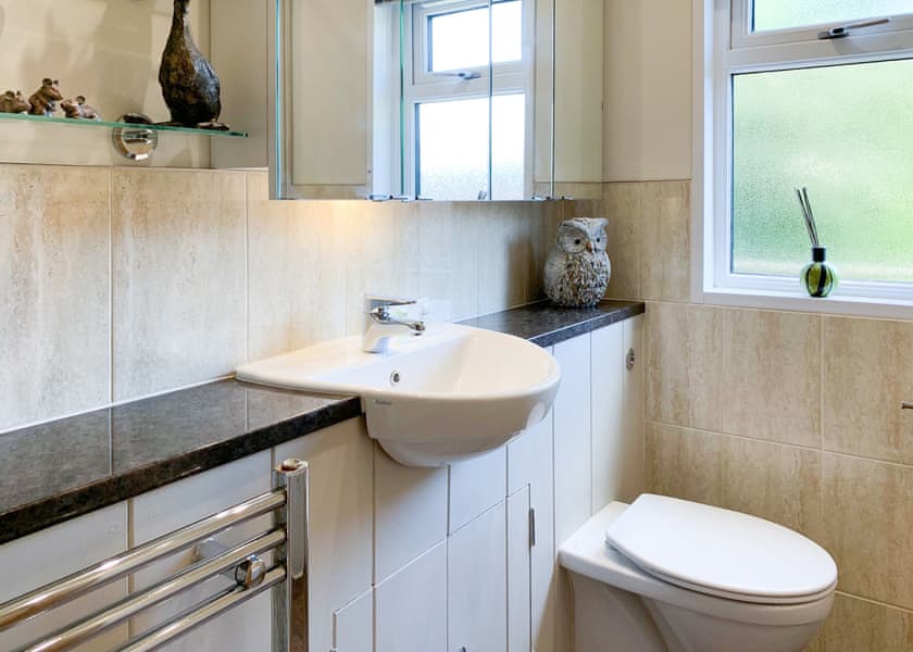 Superior Lodge 4 - Finlake Resort & Spa, Chudleigh, Newton Abbot