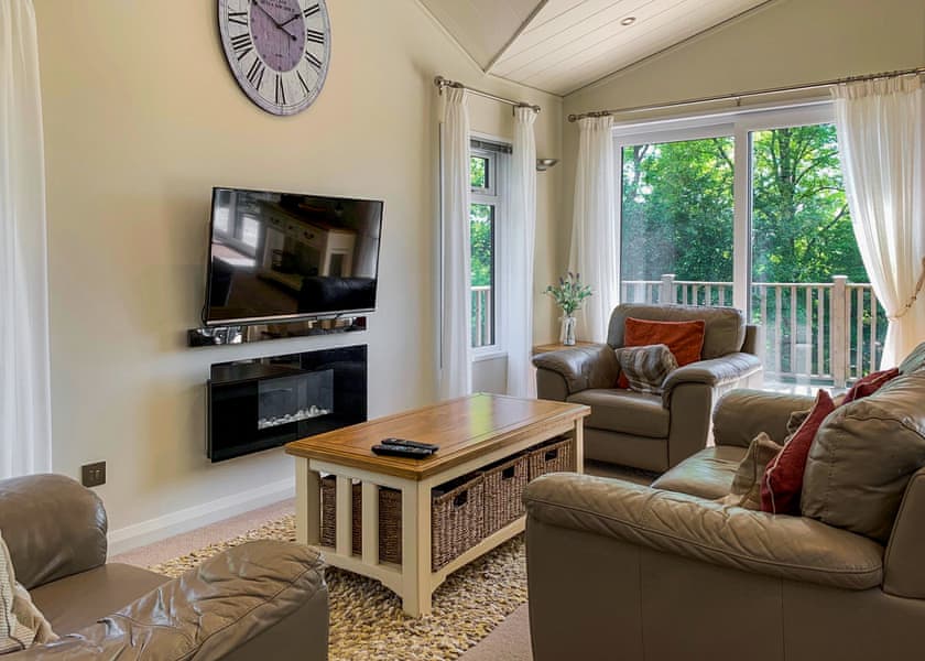 Comfort Lodge 4 - Finlake Resort & Spa, Chudleigh, Newton Abbot