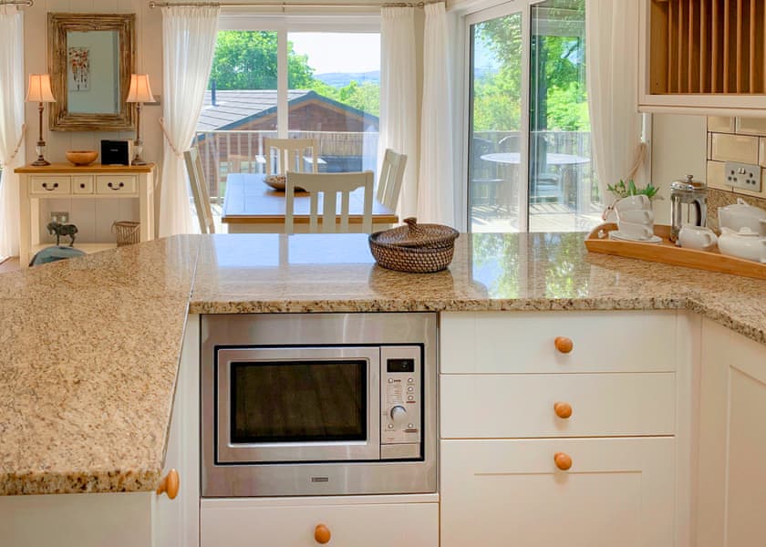 Comfort Lodge 4 - Finlake Resort & Spa, Chudleigh, Newton Abbot