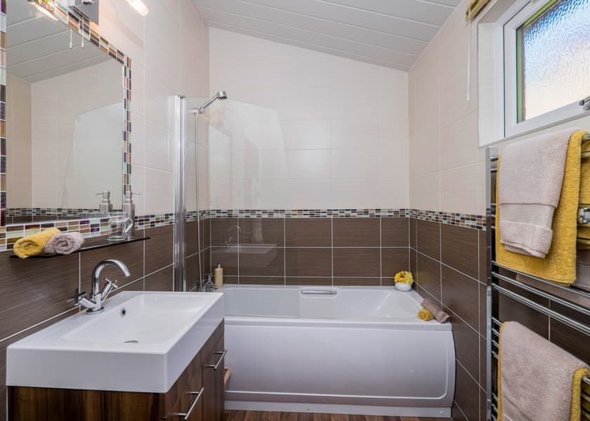 Comfort Lodge 4 - Finlake Resort & Spa, Chudleigh, Newton Abbot