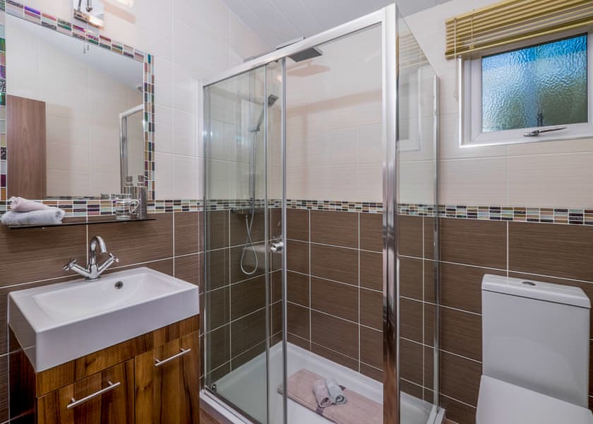 Comfort Lodge 4 - Finlake Resort & Spa, Chudleigh, Newton Abbot