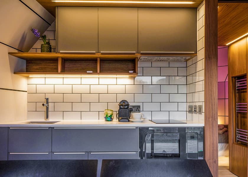 Signature Pod 4 Hot Tub - Finlake Resort & Spa, Chudleigh, Newton Abbot