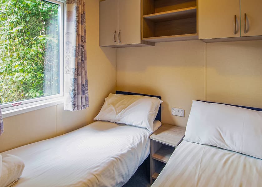 Comfort Caravan 6 Hot Tub - Finlake Resort & Spa, Chudleigh, Newton Abbot