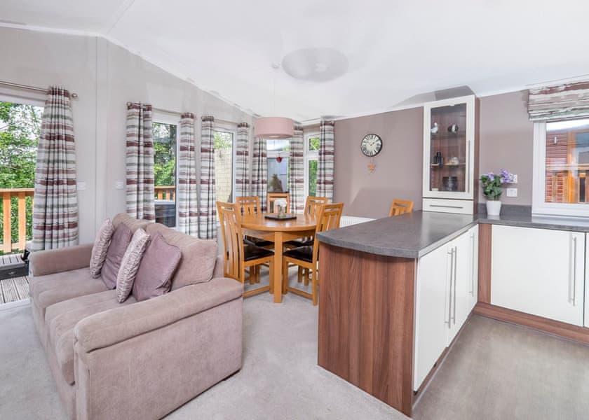 Comfort Lodge 6, Comfort Lodge 6 Hot Tub - Finlake Resort & Spa, Chudleigh, Newton Abbot