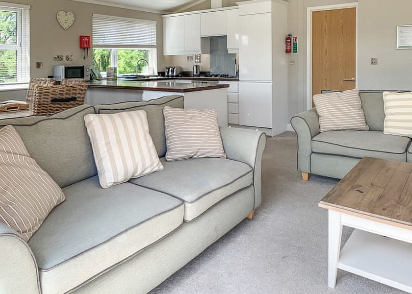 Comfort Lodge 6, Comfort Lodge 6 Hot Tub - Finlake Resort & Spa, Chudleigh, Newton Abbot