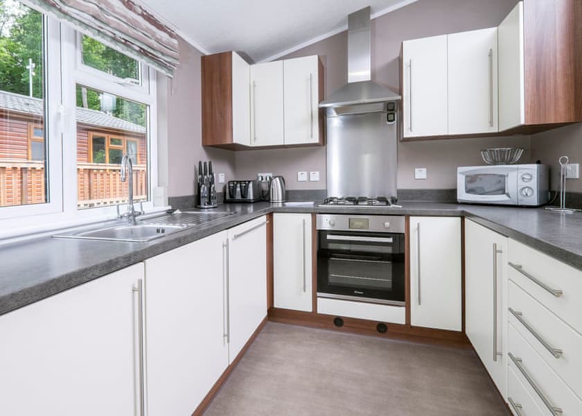 Comfort Lodge 6, Comfort Lodge 6 Hot Tub - Finlake Resort & Spa, Chudleigh, Newton Abbot