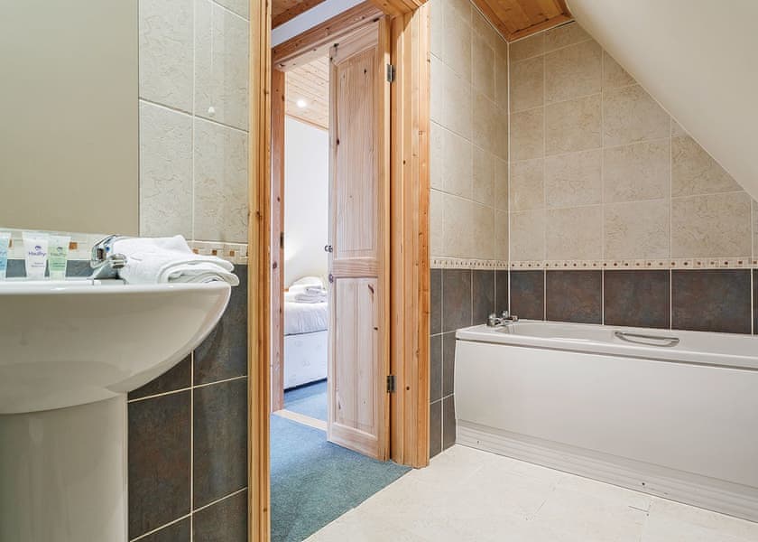 Typical Luxury Woodland Lodge Six | Finlake Holiday Resort, Chudleigh, Newton Abbot