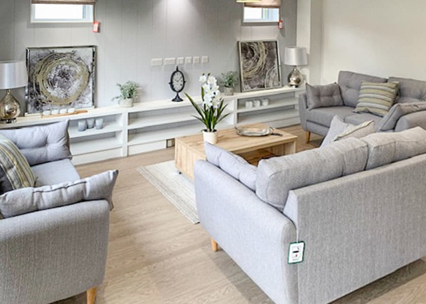 Comfort Plus Lodge 4 - Finlake Resort & Spa, Chudleigh, Newton Abbot