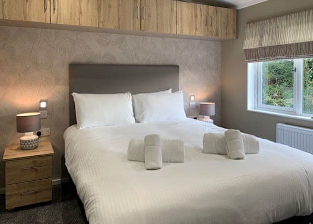 Comfort Plus Lodge 4 - Finlake Resort & Spa, Chudleigh, Newton Abbot