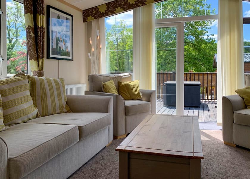 Classic Holiday Home Hot Tub 6 - Finlake Resort & Spa, Chudleigh, Newton Abbot