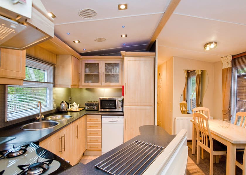 Classic Caravan 4 - Finlake Resort & Spa, Chudleigh, Newton Abbot