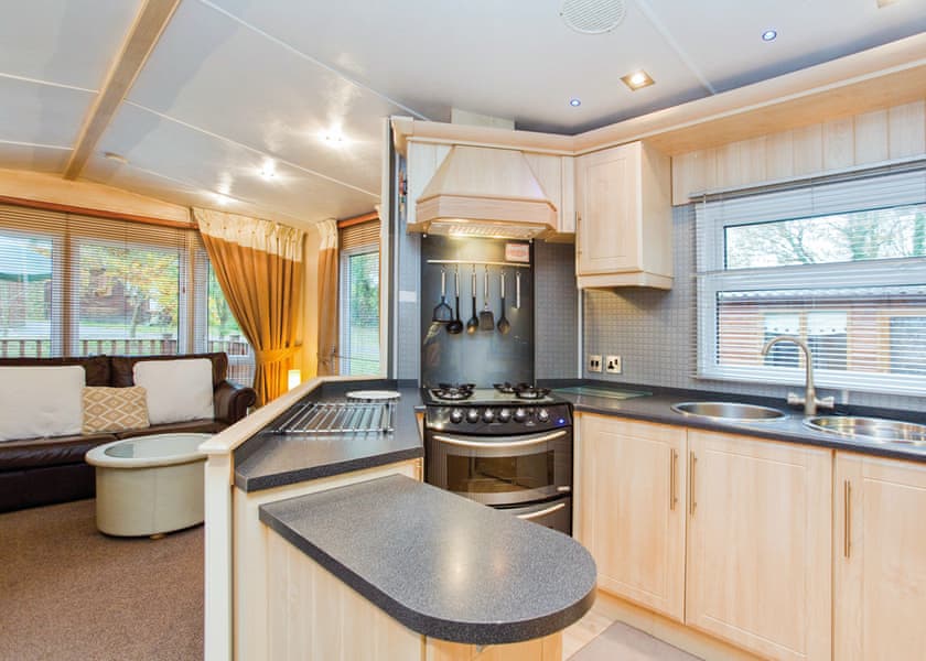 Classic Caravan 4 - Finlake Resort & Spa, Chudleigh, Newton Abbot