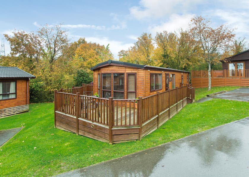Comfort Holiday Home Hot Tub 4 - Finlake Resort & Spa, Chudleigh, Newton Abbot