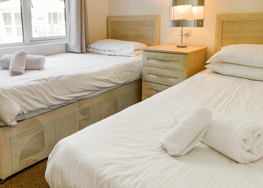 Classic Lodge 4 - Finlake Resort & Spa, Chudleigh, Newton Abbot