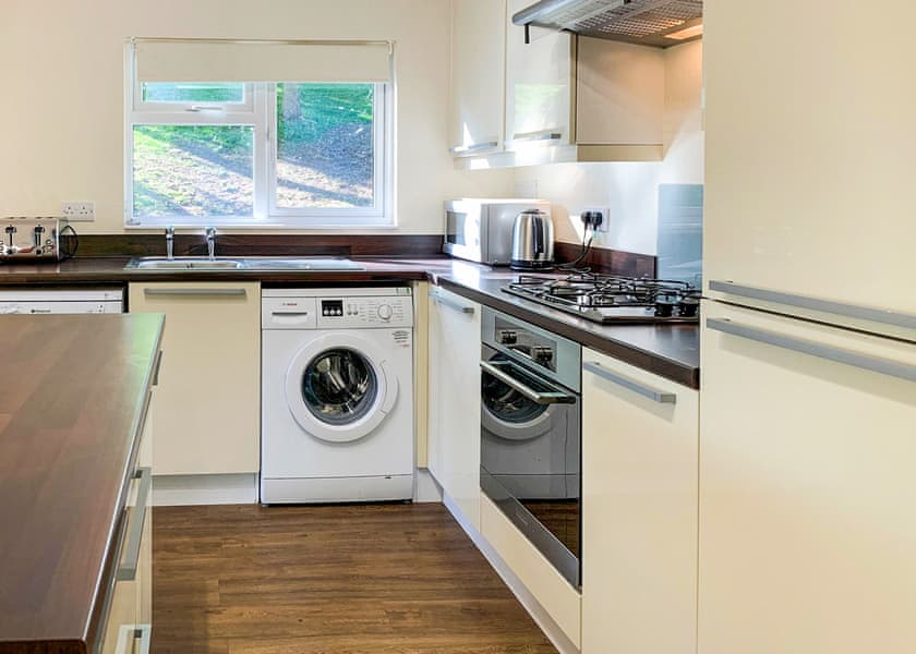 Classic Lodge 6 - Finlake Resort & Spa, Chudleigh, Newton Abbot