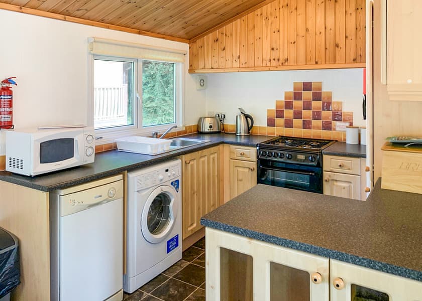 Classic Lodge 6 - Finlake Resort & Spa, Chudleigh, Newton Abbot