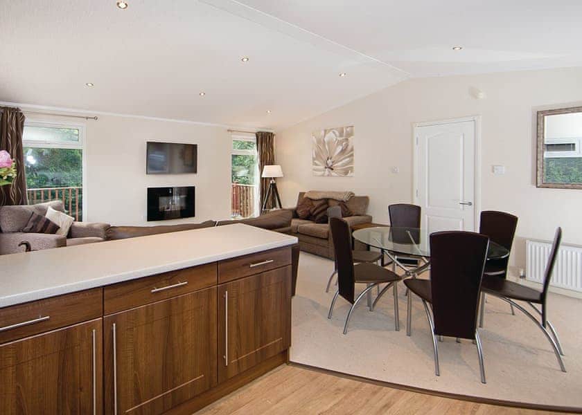 Classic Lodge | Finlake Holiday Resort, Chudleigh, Newton Abbot