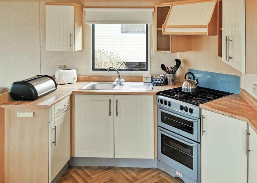 Silver Plus 3 Pet - Fishguard Holiday Park, Fishguard, Pembrokeshire