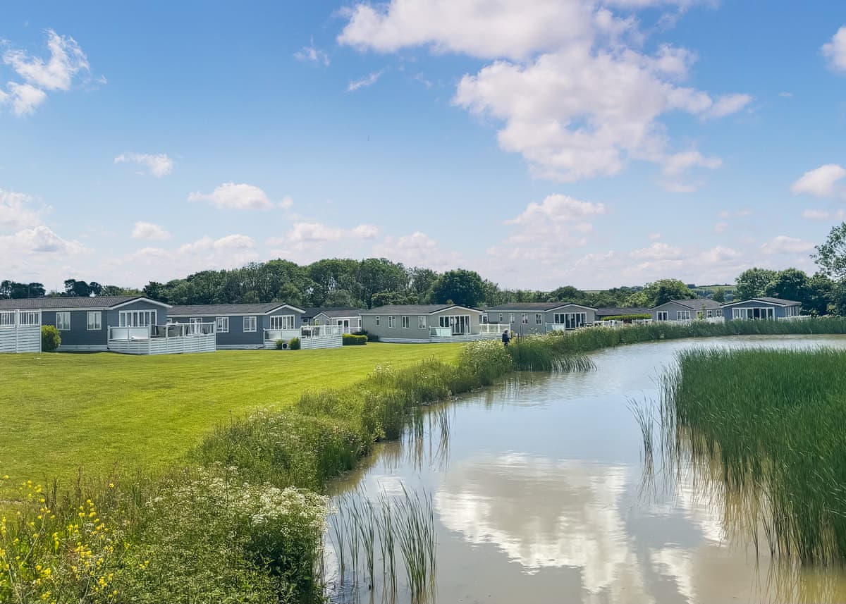Florence Springs Lakeside Lodges - Holiday lodge in South Wales - Image 4