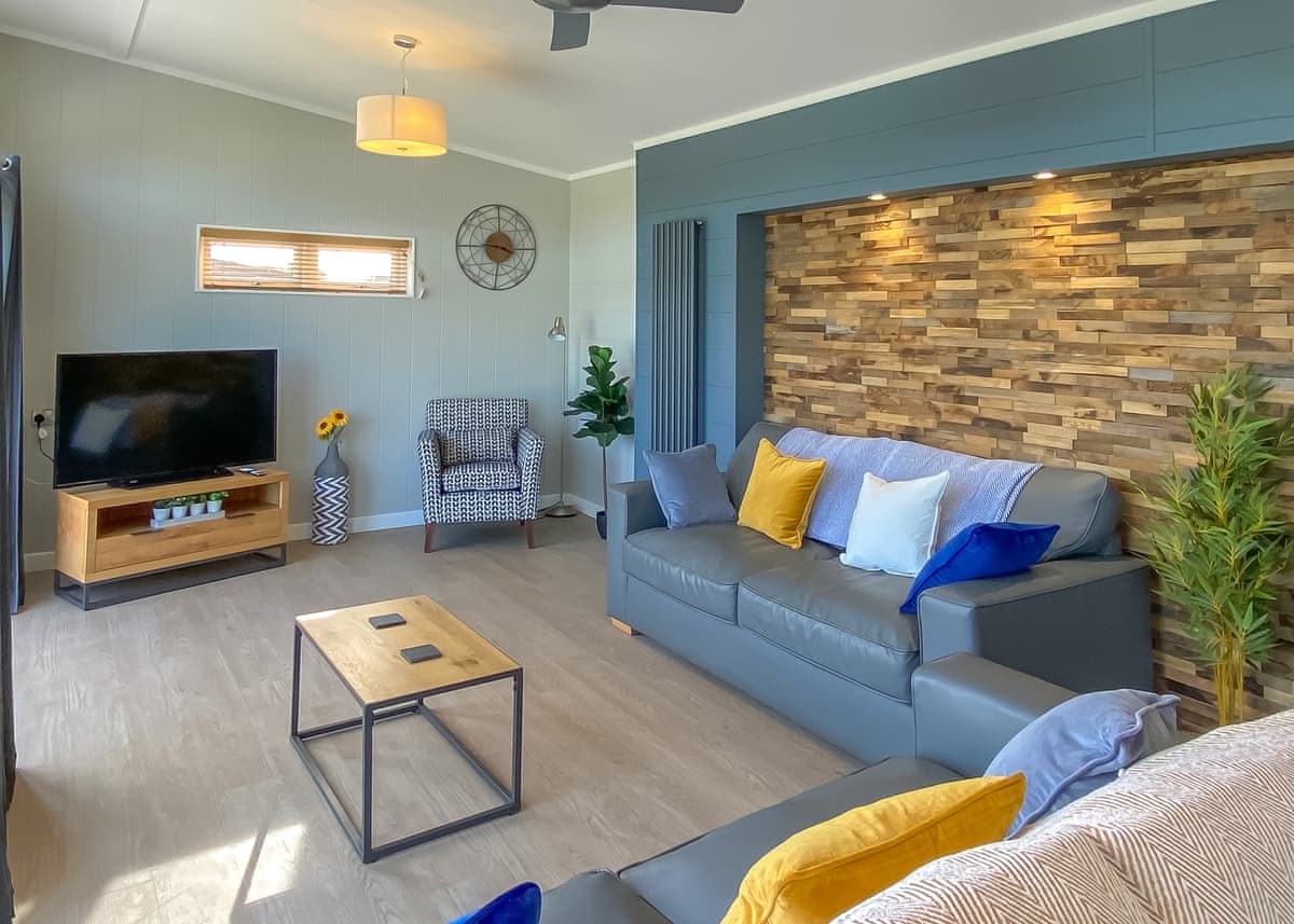 Florence Springs Lakeside Lodges - Holiday lodge in South Wales - Image 5