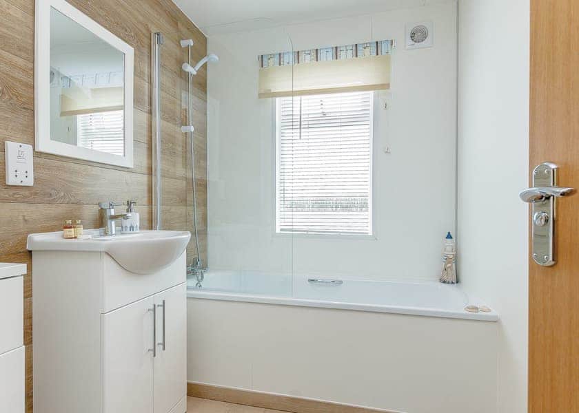 Silver Birch - Florence Springs Lakeside Lodges, St Florence, Tenby