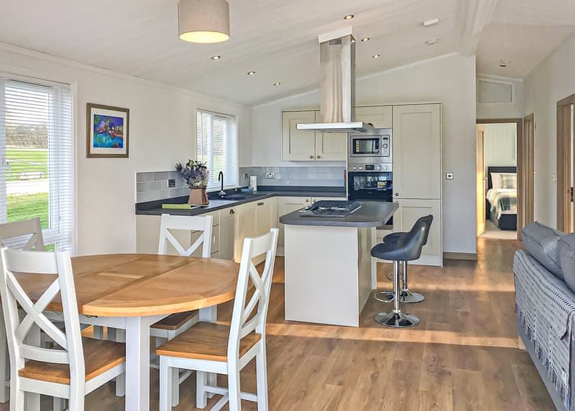 Holly Lodge - Florence Springs Lakeside Lodges, St Florence, Tenby