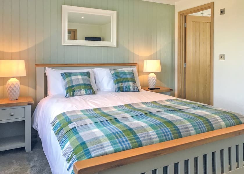 Holly Lodge - Florence Springs Lakeside Lodges, St Florence, Tenby