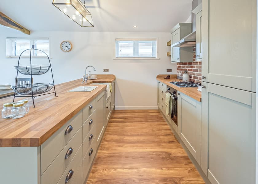 Chestnut Lodge - Florence Springs Lakeside Lodges, St Florence, Tenby